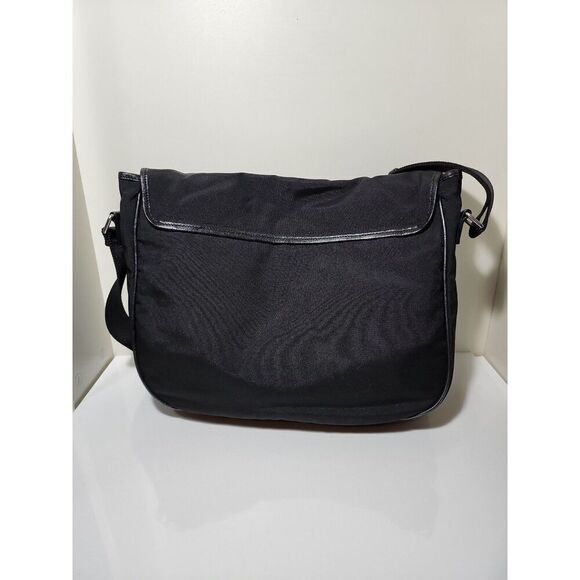 Saint Laurent Messenger Bag - Picture 2 of 8